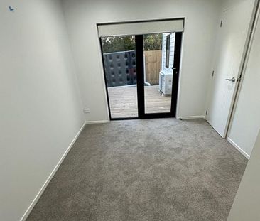 New Build - 4 Bedrooms, 3.5 Baths, 2 Carpark - Photo 3
