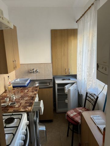 Garsoniera in bloc de apartamente strand str bihorului et 1 - Fotografie 4