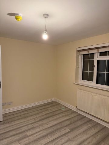 Room in a Shared House, Wetherby Road, LS17 - Photo 2