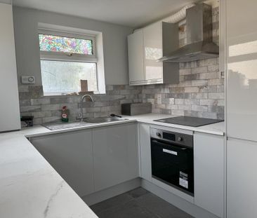 2 bedroom maisonette to rent - Photo 6
