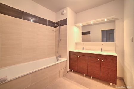 Location Appartement 3 pièces 60m² BOURGES 18000 - Photo 4