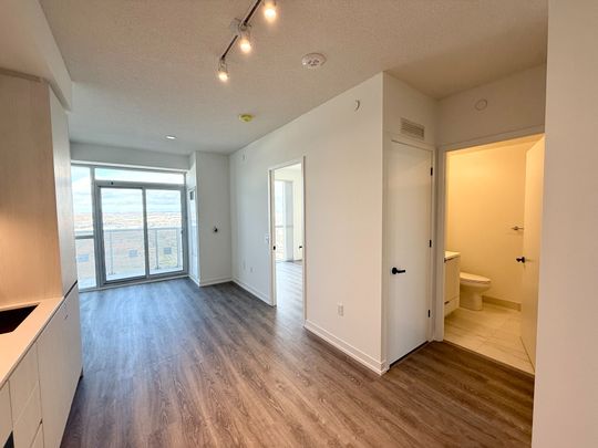 For Lease - 8 Interchange Wy Way Unit# 2805, Vaughan, Ontario - Photo 1