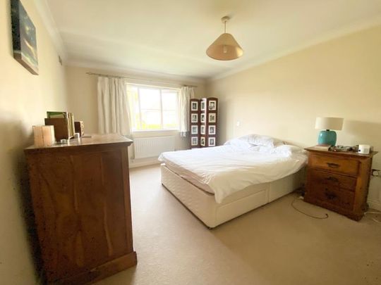 Searlewood Court, West End - 2 bedrooms Property for lettings - Seymours - Photo 1