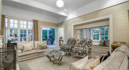 REMUERA - 4 Bedrooms Big House - Photo 4