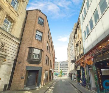 50% off your first month’s rent if you sign up in April! A brillian... - Photo 6