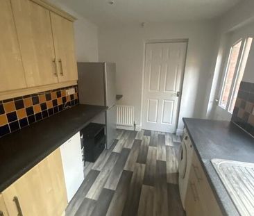 5 Donegall Avenue, Belfast, BT12 6LS - Photo 5