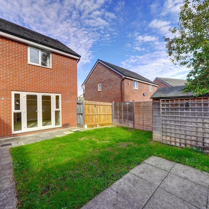 2 bedroom semi-detached house to rent - Photo 1