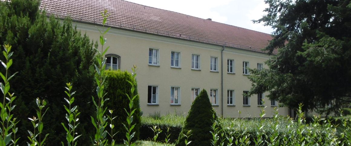 Gemütliche 2-Zimmer-Wohnung mit großem Südbalkon in guter Lage von Pirna! - Photo 1