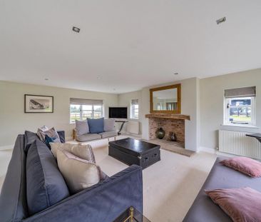 5 bedroom detached house to rent - Photo 1