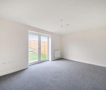 2 bedroom semi-detached house to rent - Photo 3