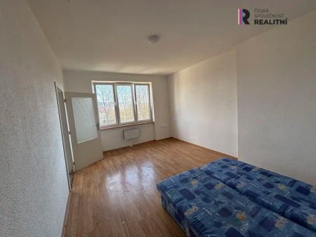 Pronájem bytu 2+1, Sokolov 48m - Photo 3