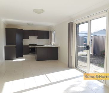 Modern 2 Bedroom Cabin - Photo 1