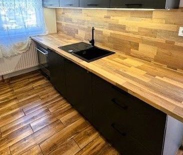 Na prenájom nový 2. izbový byt s dvorom v obci Zohor. - Photo 1
