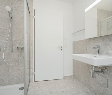 "Schöne 2.5-Zimmer-Wohnung nahe Bahnhof Zofingen" - Photo 2