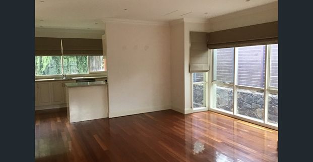 **Fabulous Location** - Photo 1