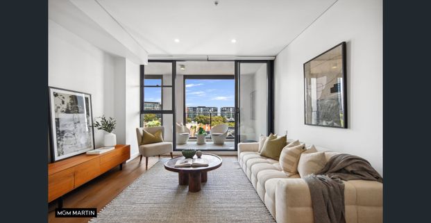 MGM MARTIN – TWO BEDROOM APARTMENT (USE W1 GATE, UNIT ON LEVEL 5) - Photo 1