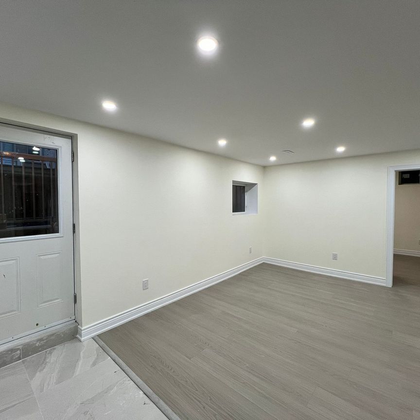 For Lease - 216 Wesmina Avenue, Whitchurch-Stouffville, Ontario - Photo 1