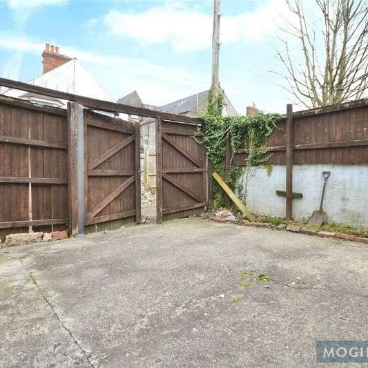 Claude Road, Cardiff, CF24 - Photo 1