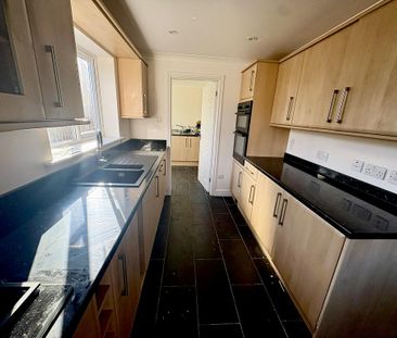 4 bedroom property to rent - Photo 4