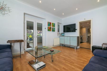 2 Bed Detached House, Queens Park Road, B32 - Photo 2