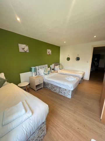 3 Bed Flat | £735 pw - Photo 4