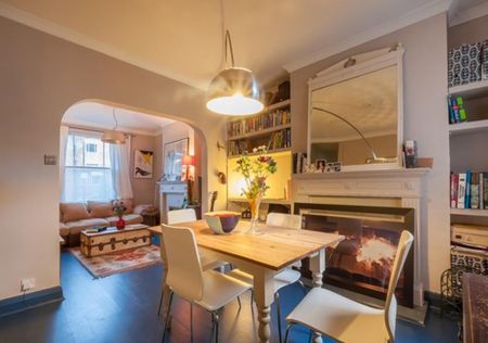 2 bedroom terraced house to rent - Photo 2