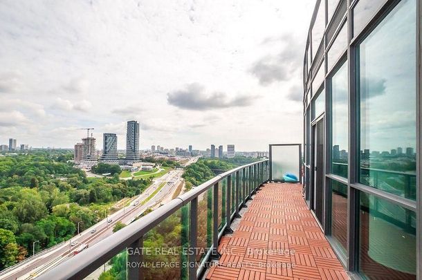 Ph5 35 Brian Peck Crescent - Photo 1