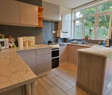 2 Bed Semi-Detached House, Charter Avenue, CV4 - Photo 6