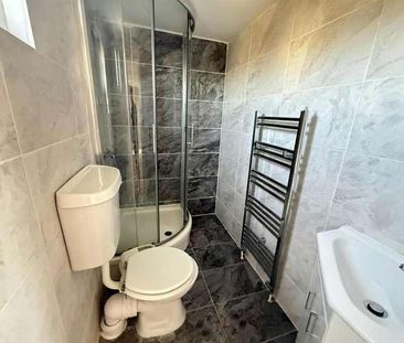 Colson Road, Loughton, IG10 - Photo 5