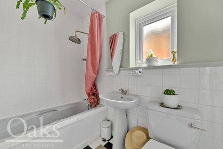 Birchanger Road, South Norwood, London - Photo 2
