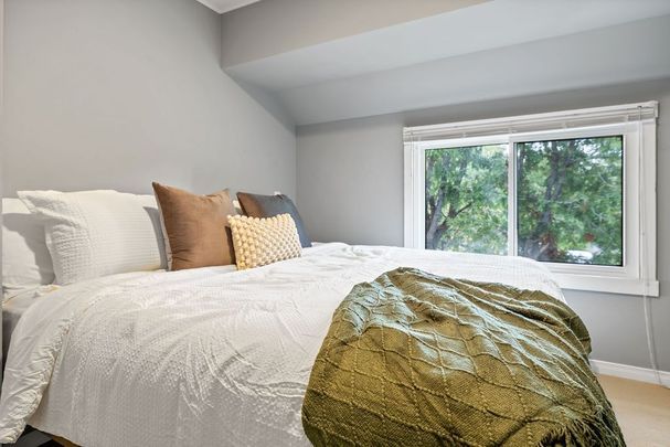 For Lease - 124 ESCARPMENT Crescent, Collingwood, Ontario - Photo 1