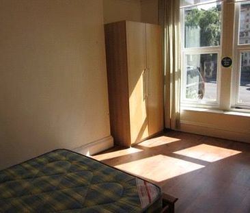 Student Properties to Let - Photo 3