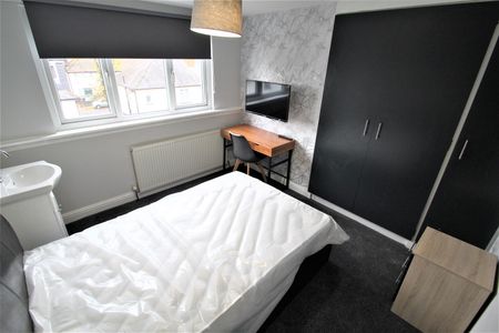 5 bedroom terraced house to rent - Photo 3