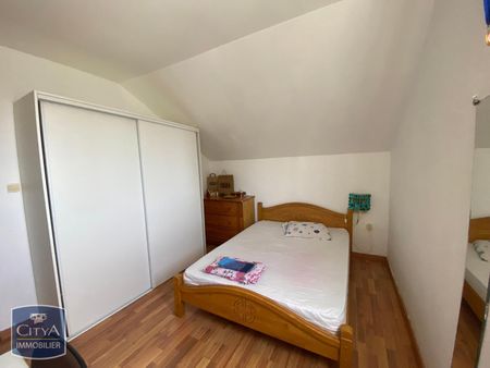 Location Appartement 5 pièces 100m² STE CLOTILDE 97490 - Photo 3