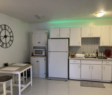 4½ à 1025$/mois, Eau Chaude Et Chauffage - Photo 3
