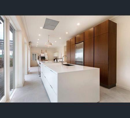 6 Laurel Court, Hawthorn East, Vic 3123 - Photo 2