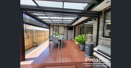 🏡 Modern Comfort Meets Effortless Style in Cheltenham - Photo 4