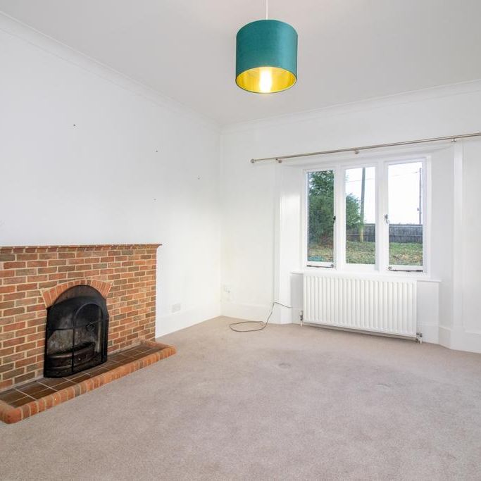 4 bedroom detached house to rent - Photo 1