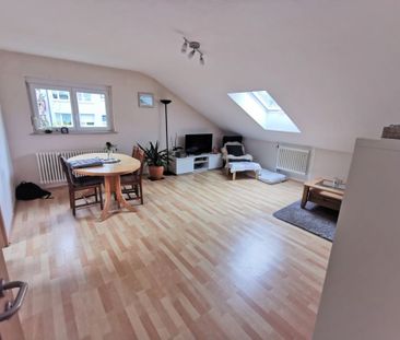 Pfiffige Dachgeschosswohnung am Ulmer Eselsberg - Photo 2