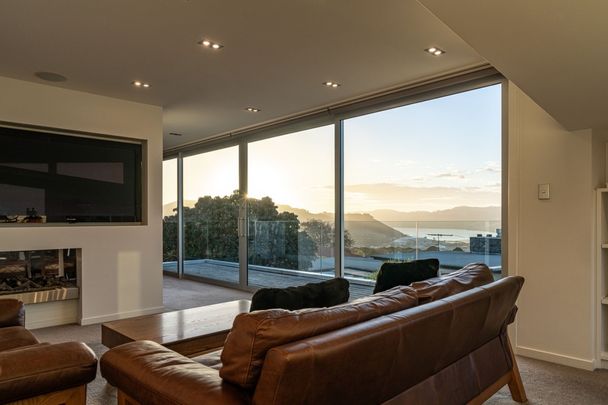 Architectural Masterpiece with Panoramic City & Harbour Views - Photo 1