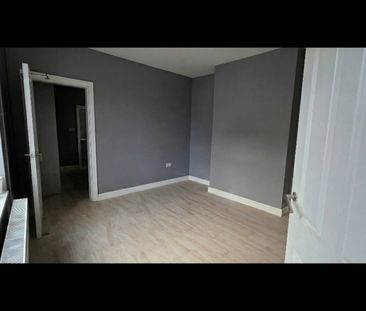 2 Bed End Terrace, Livingstone Street, LE3 - Photo 2