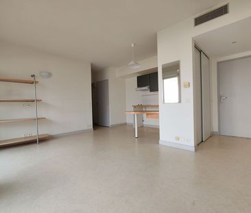 Location Appartement 2 pièces 35m² - Photo 1