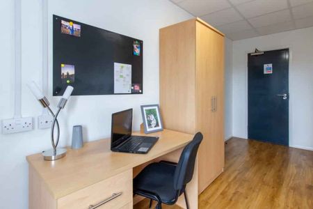 Gold Ensuite - Photo 4