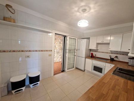 For Rental: 2-Bedroom Semi-Detached House in Las Rosas - Photo 4