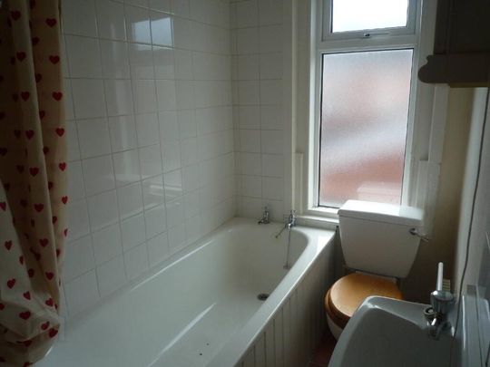 13 Ebor Drive, Belfast, BT12 6NR - Photo 1