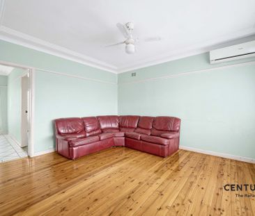 Spacious Family Home in a Quiet, Convenient Location! - Photo 5