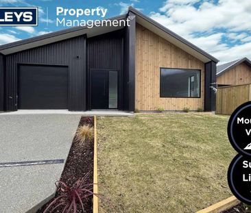 Modern four bedroom home in Hanley’s Farm - Photo 5