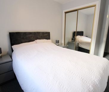 Glendale Mews, Mid Floor, AB11 - Photo 2