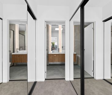 Elegance and Luxury in Everton Park - Photo 5