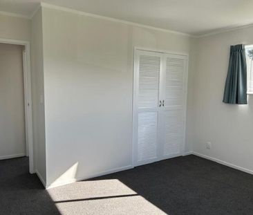 Bright and sunny unit in Central Warkworth - Photo 4